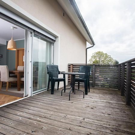 Apartment Rozalija 지로브니차 외부 사진