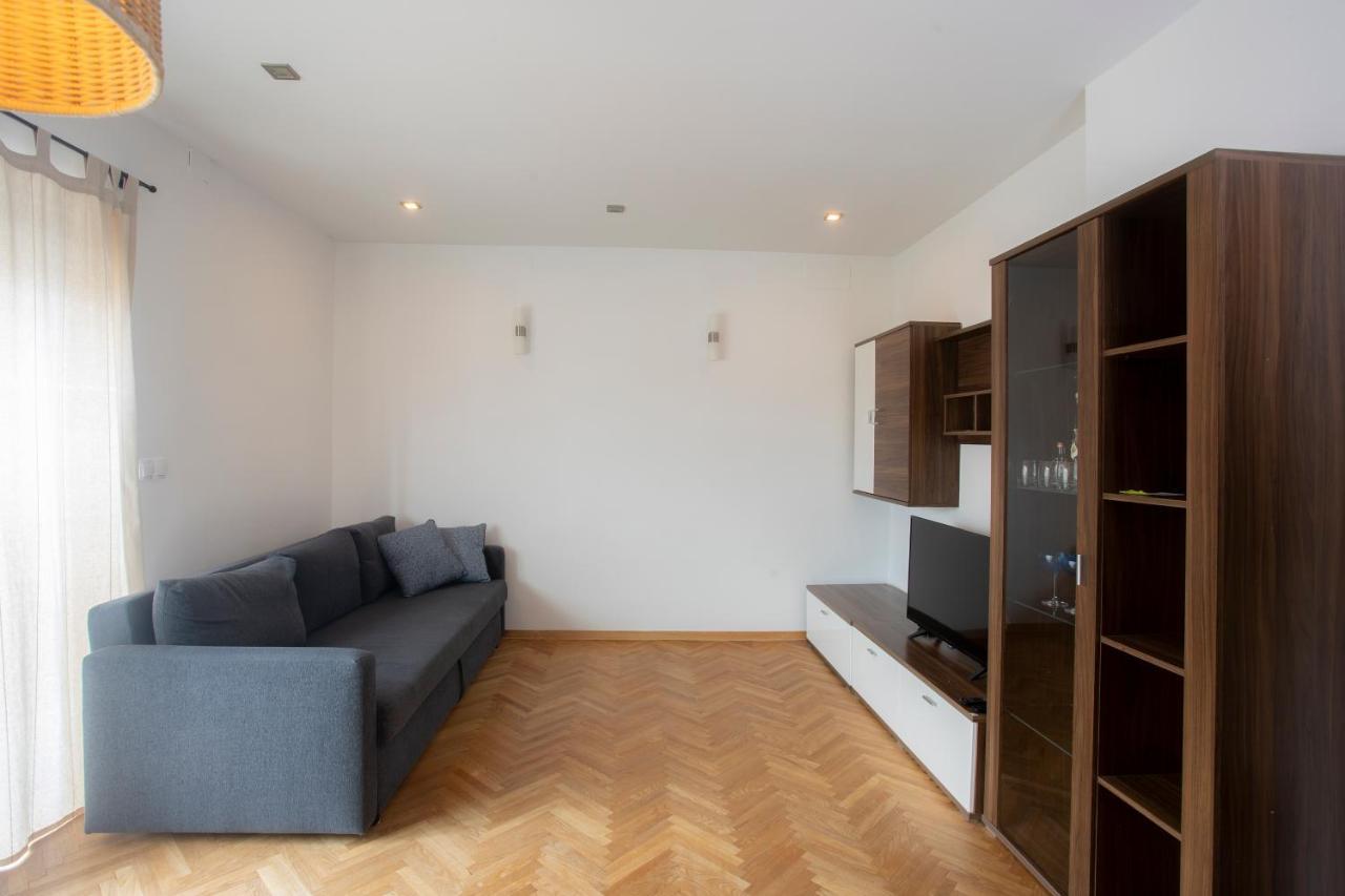 Apartment Rozalija 지로브니차 외부 사진